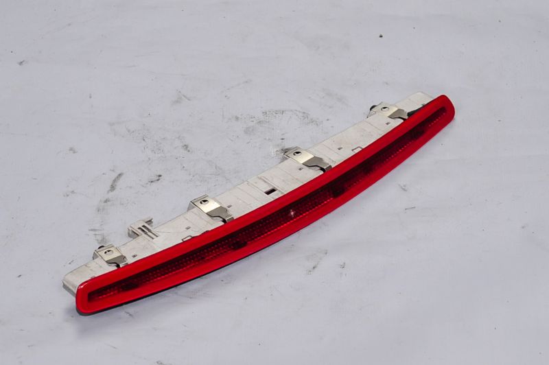 KUGA ÇIKMA YEDEK PARÇA BAGAJ STOPU